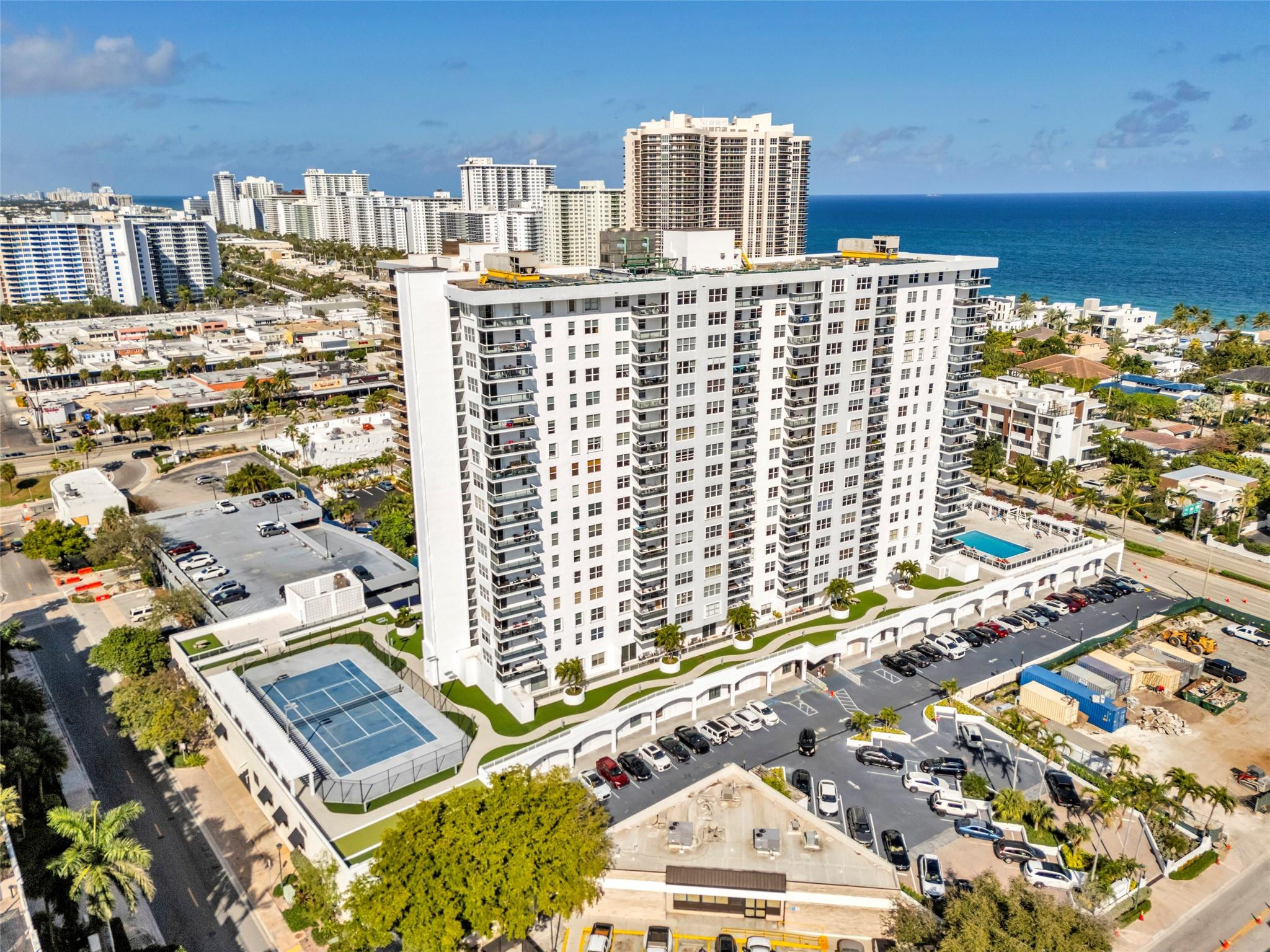3015 N Ocean Boulevard 9C