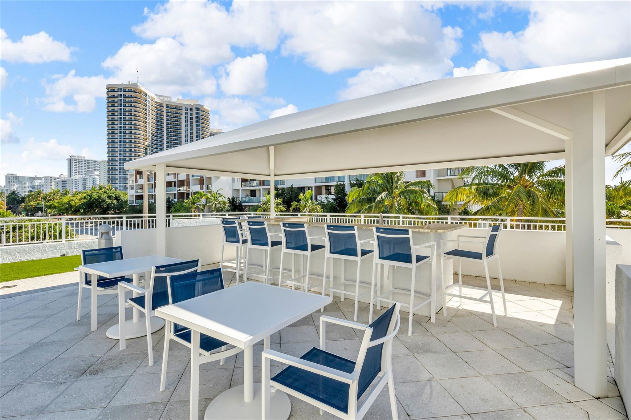 3015 N Ocean Boulevard 9C