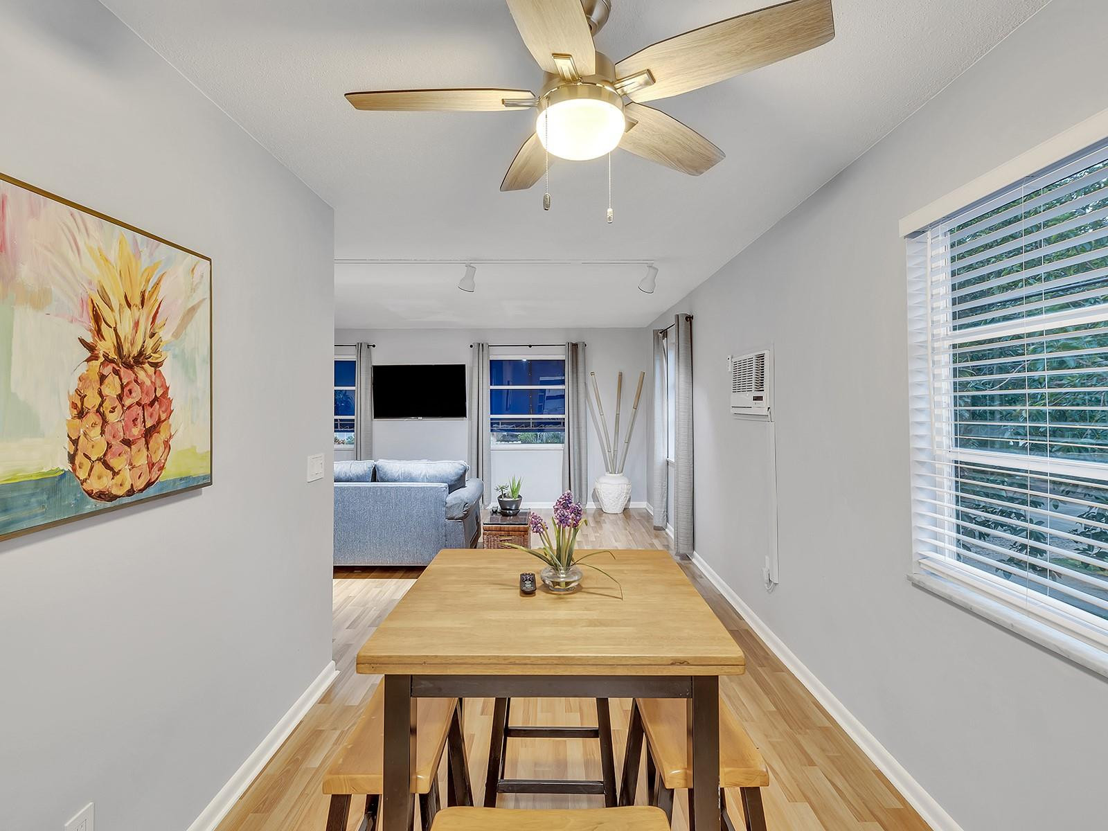 511 NW 25th St 2