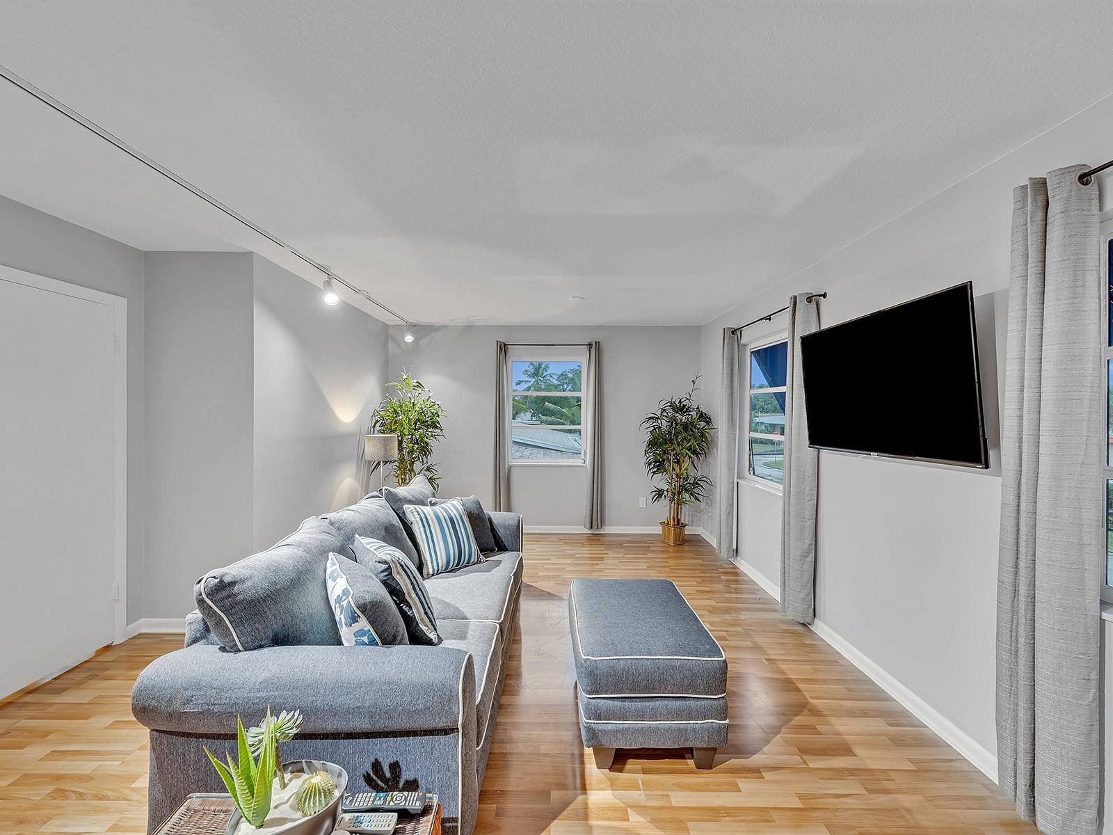 511 NW 25th St 2