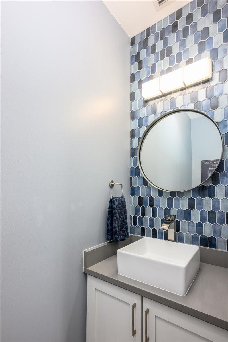 542 NE 7th Ave #2