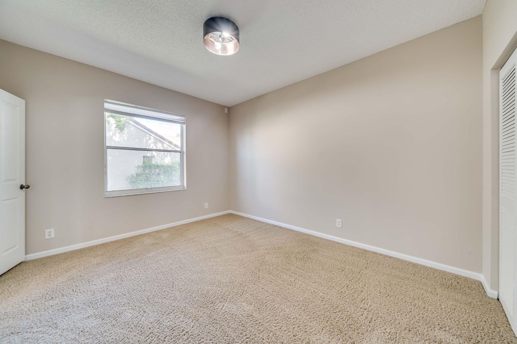 558 Stonemont Dr