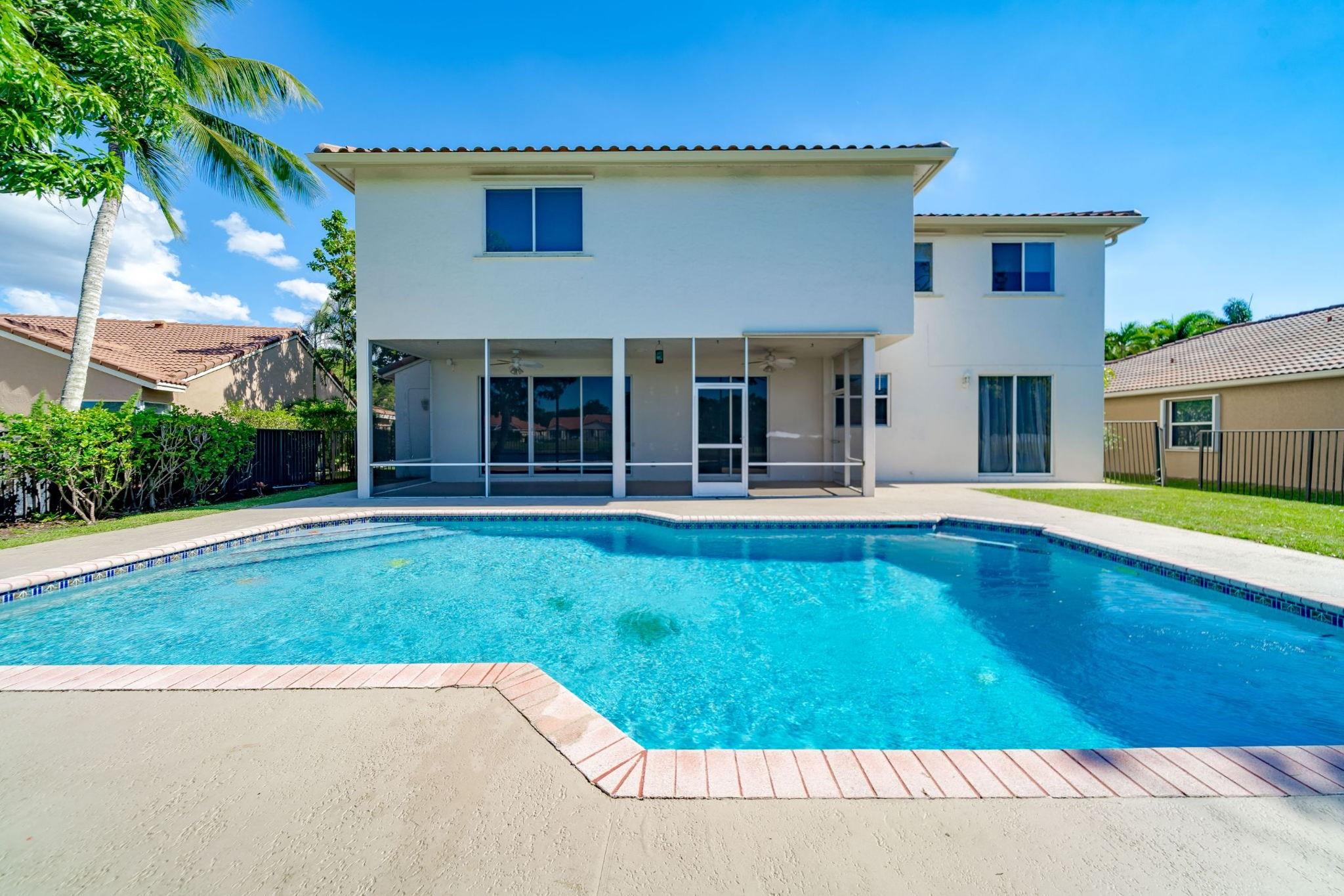 558 Stonemont Dr