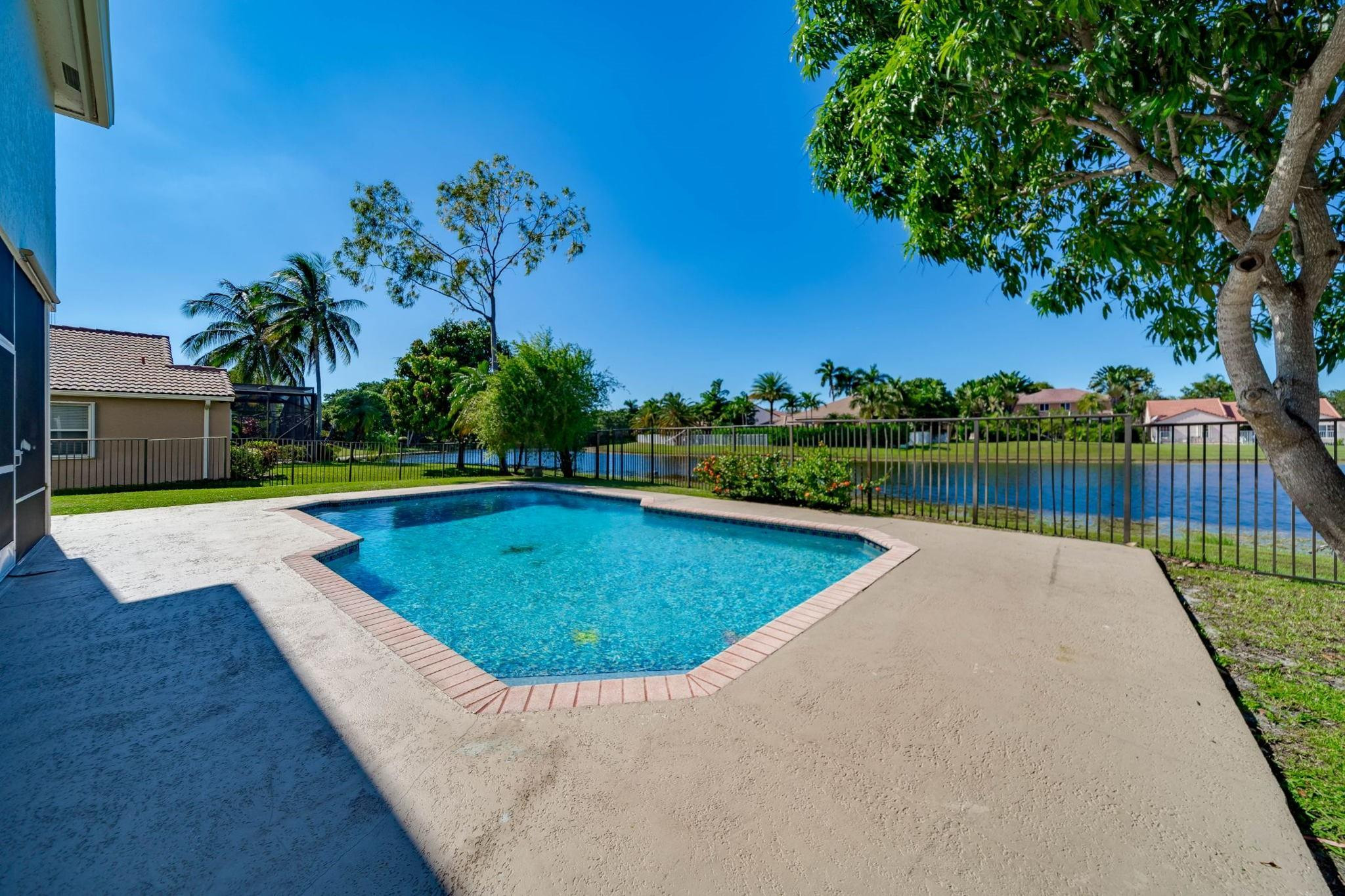 558 Stonemont Dr