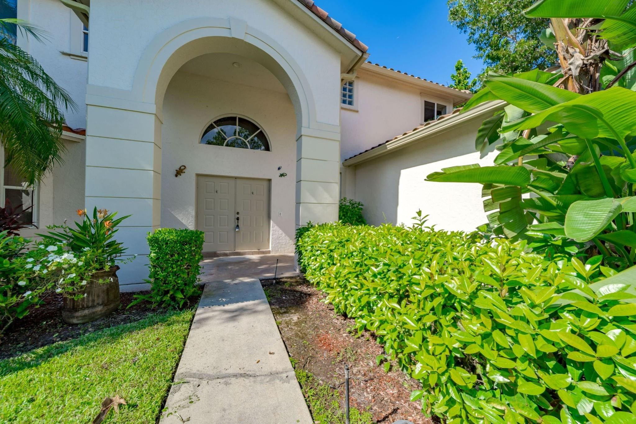 558 Stonemont Dr