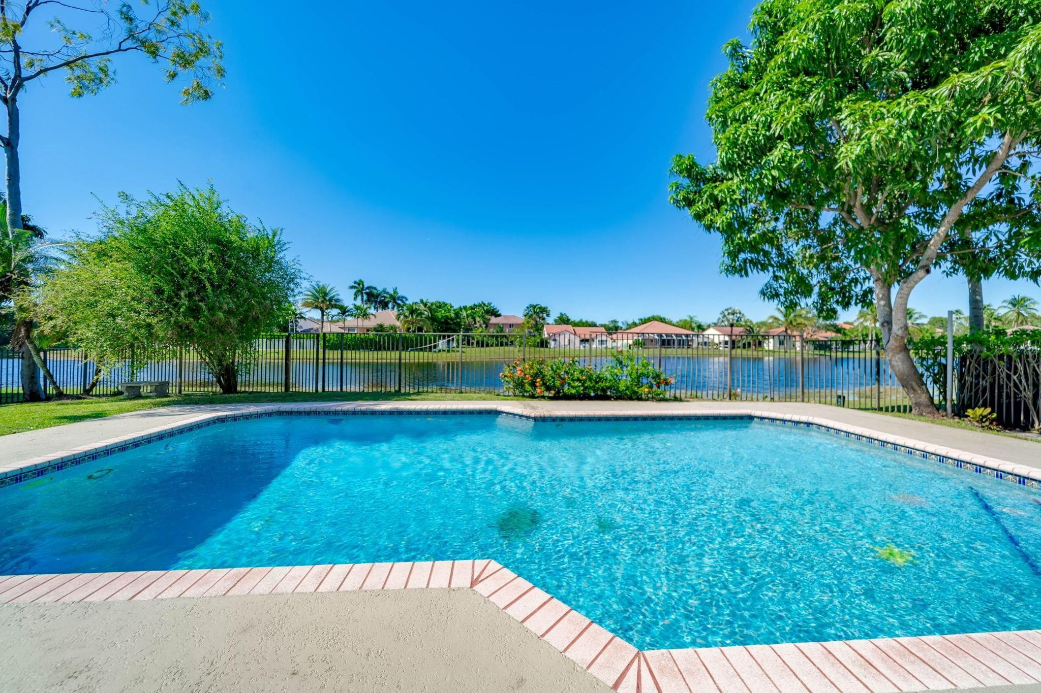 558 Stonemont Dr