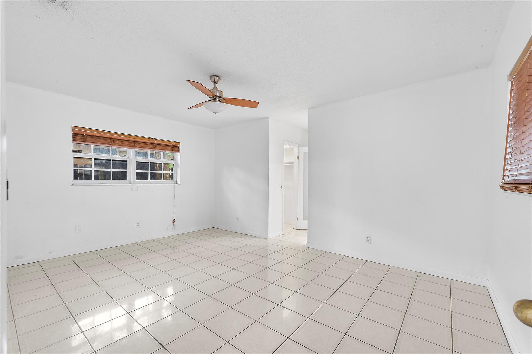 117 SW 4th Ave