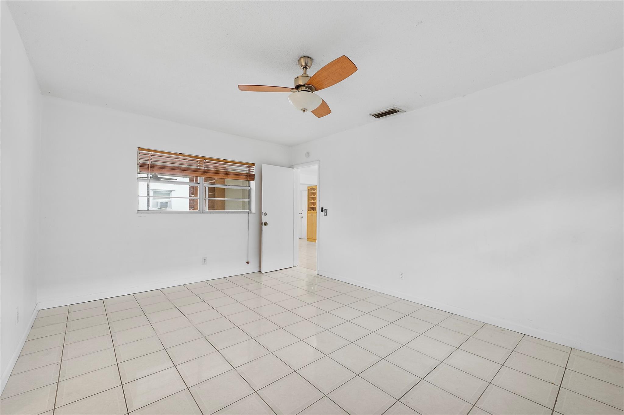 117 SW 4th Ave