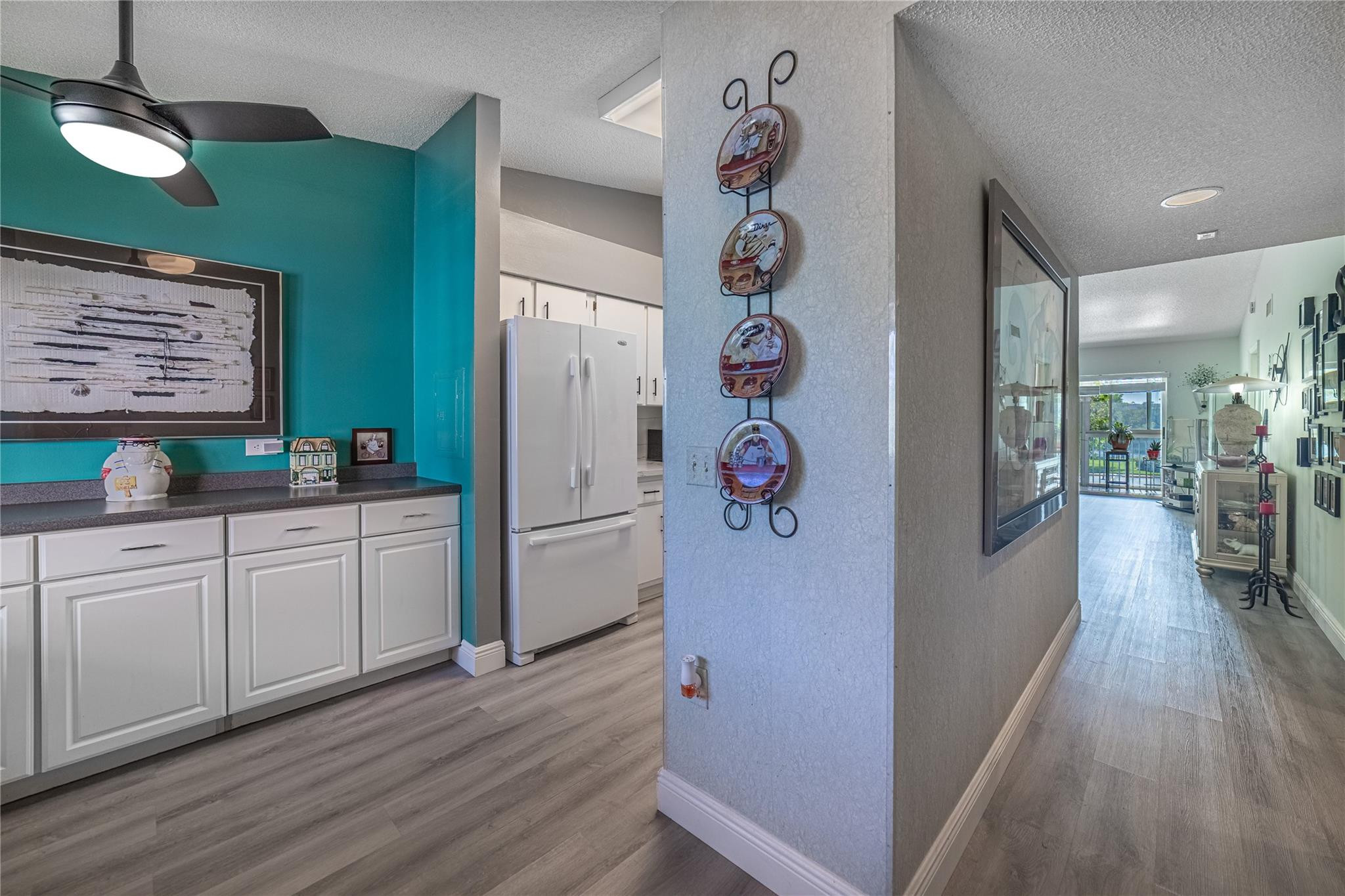 7395 N Devon Dr 206