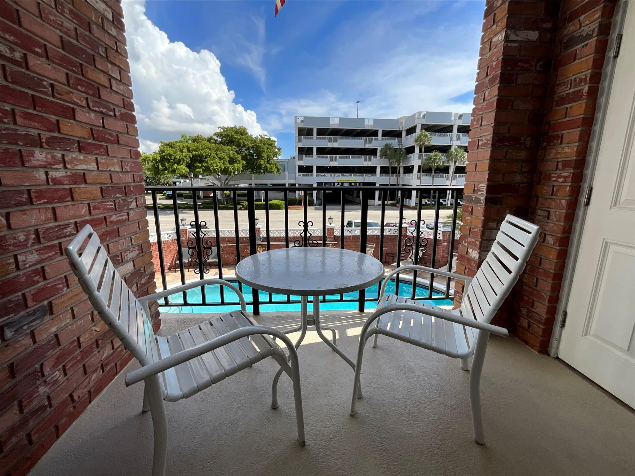 2424 NE 9th Street 208