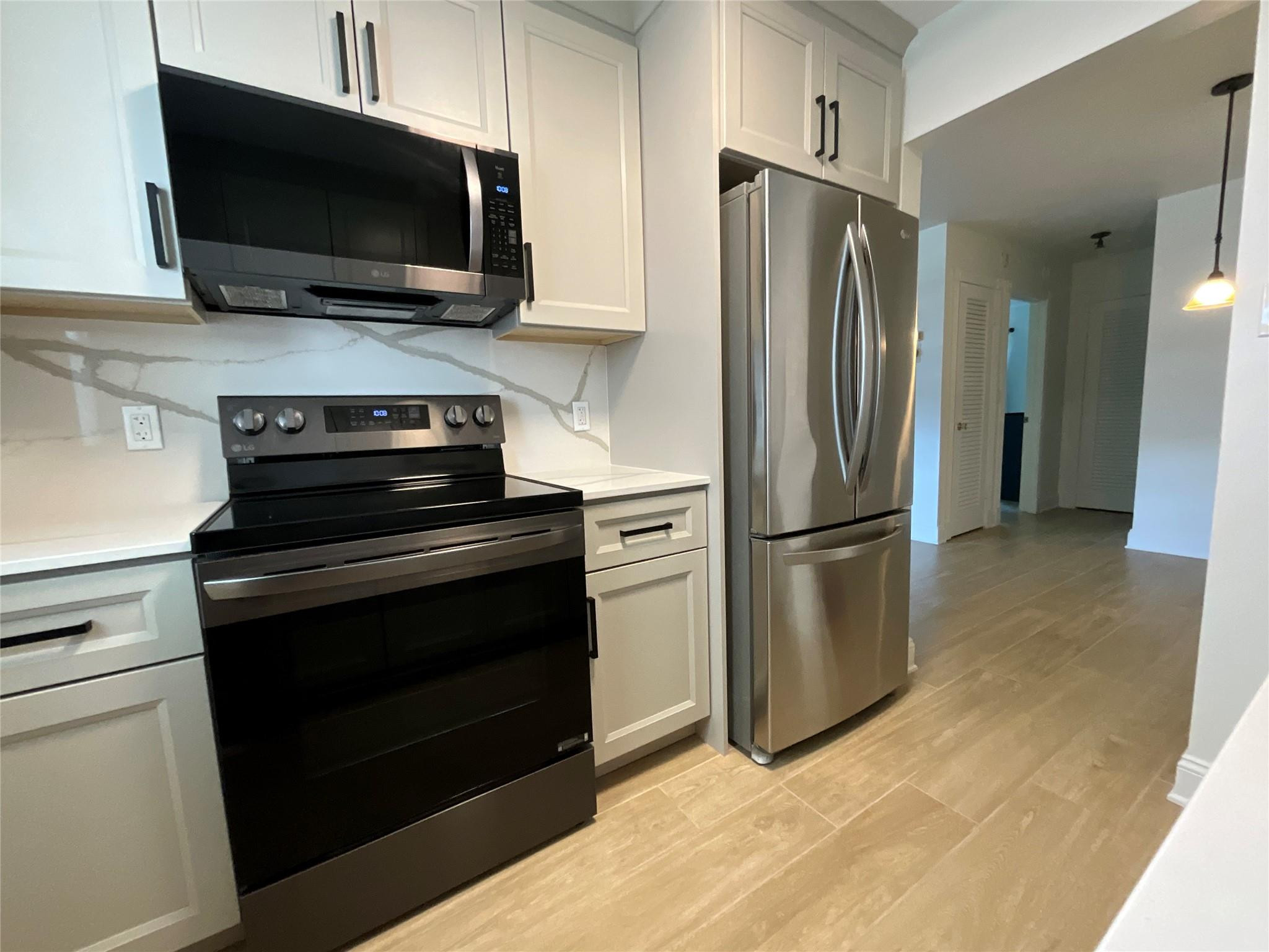 2424 NE 9th Street 208