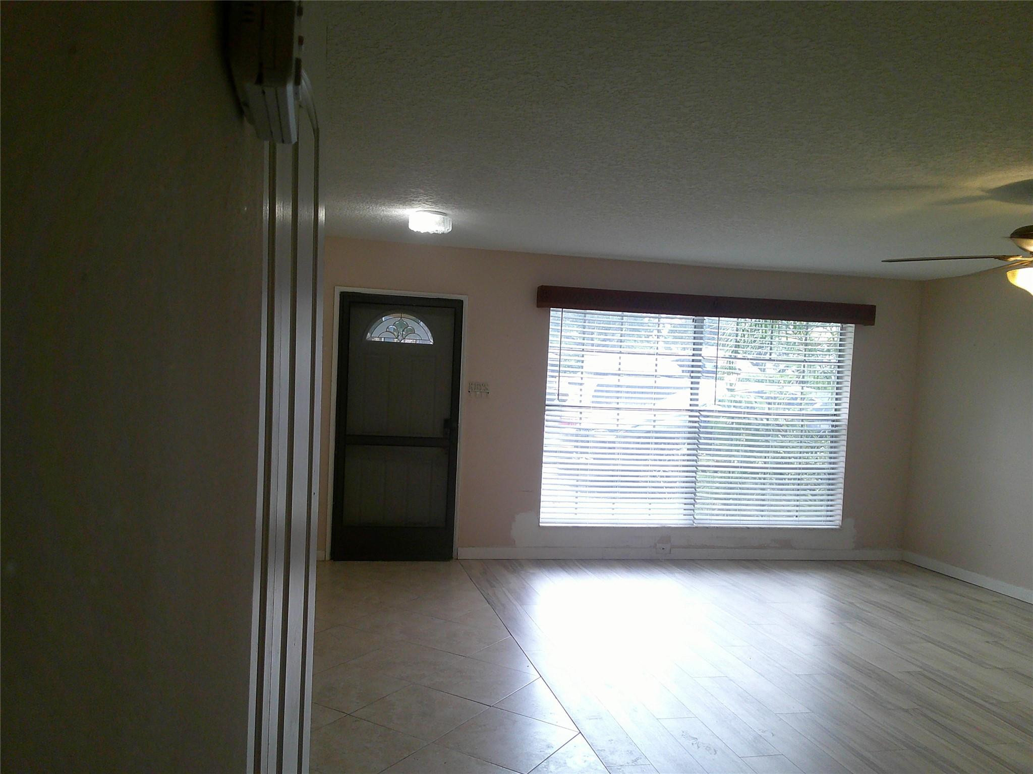 4291 Coral Springs Dr