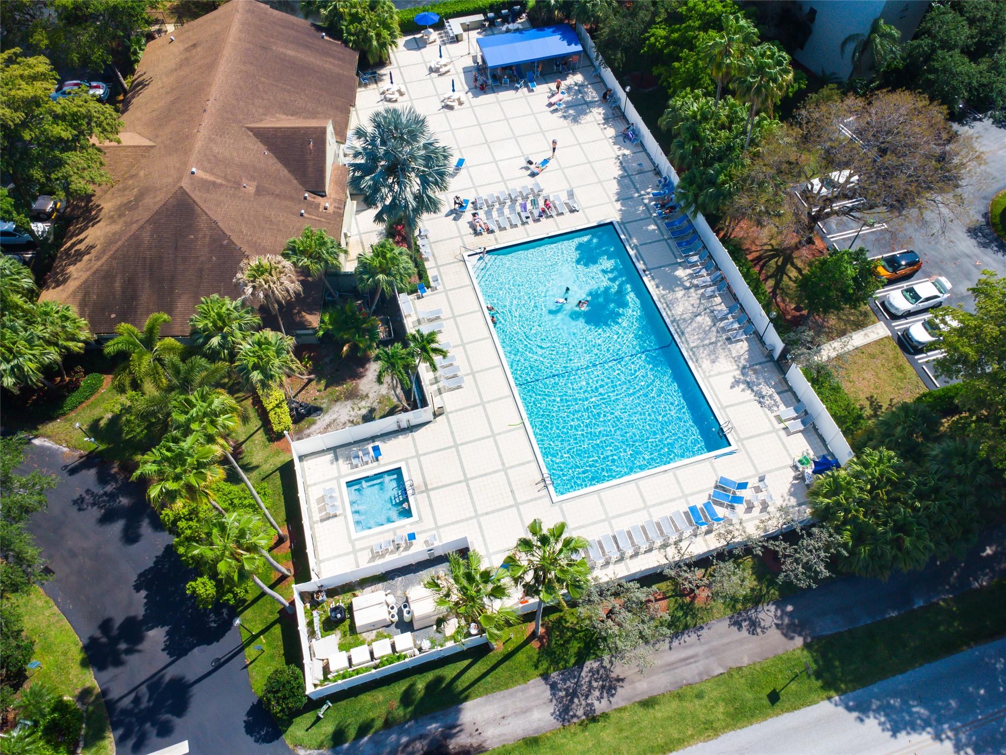 2240 N Cypress Bend Dr 802