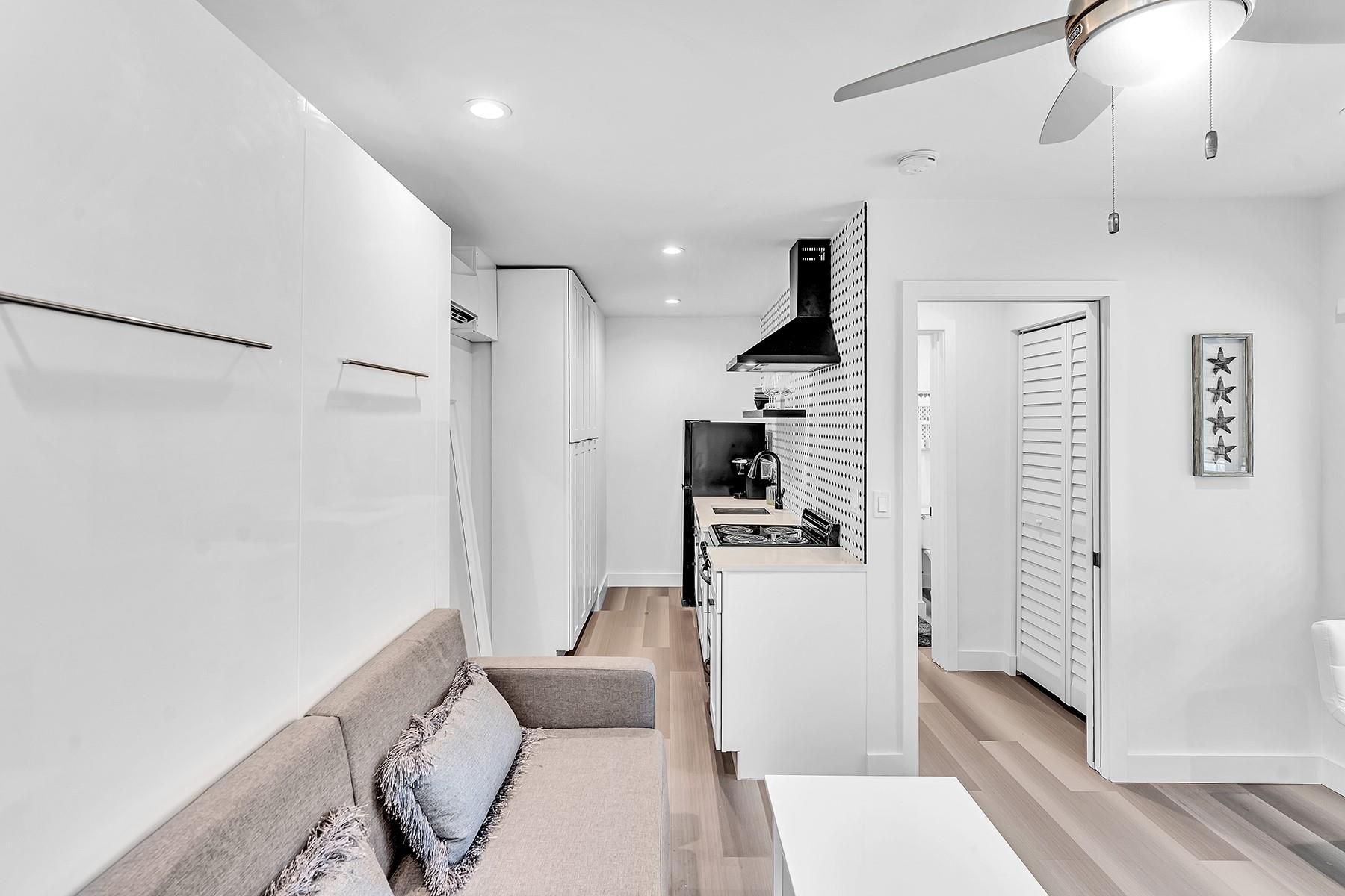 649 NE 16th TER