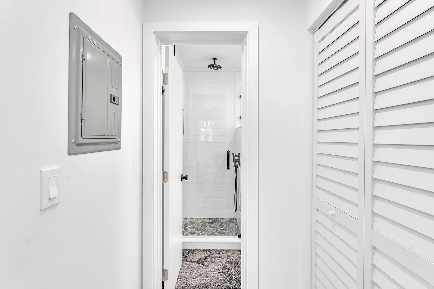 649 NE 16th TER