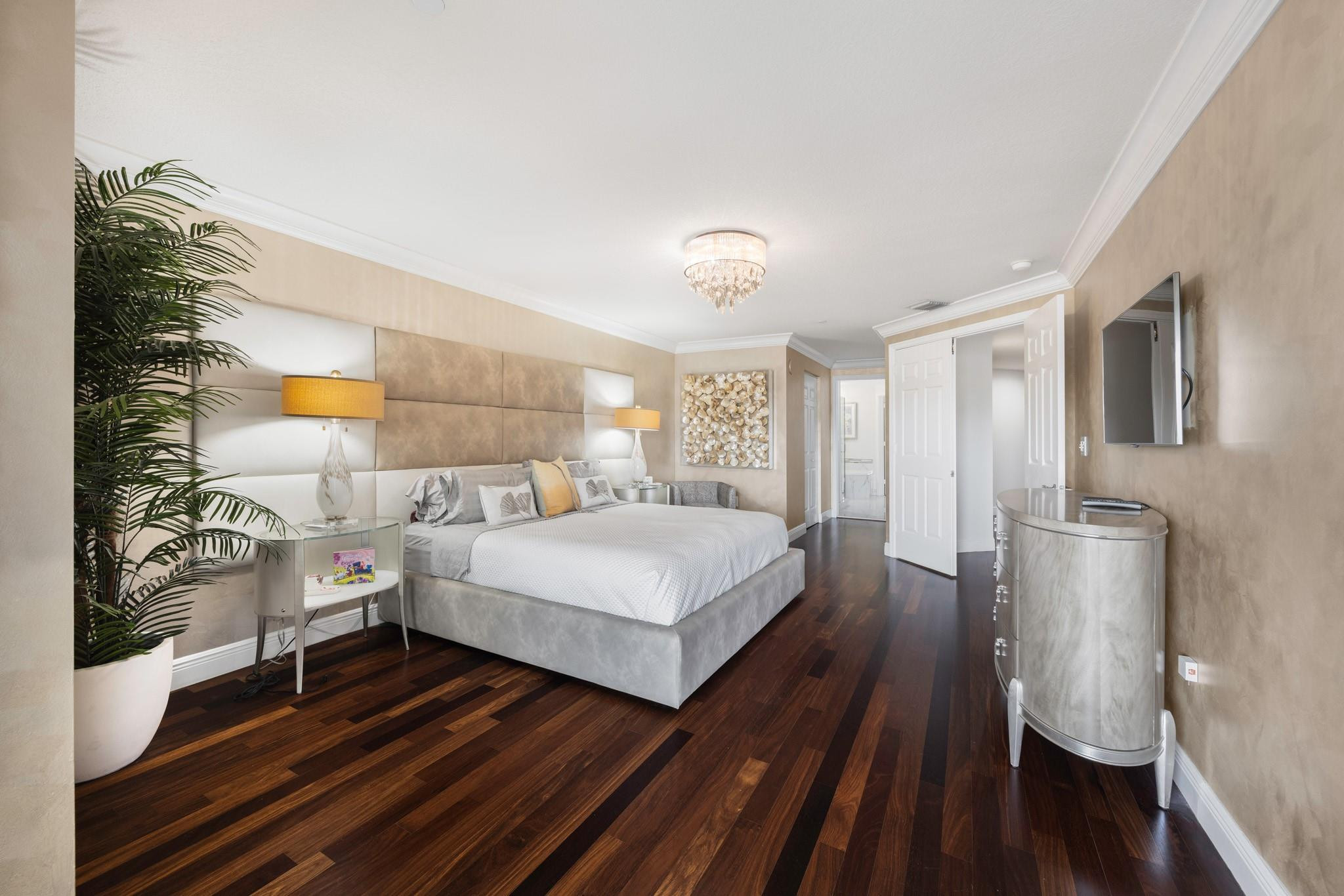 615 Bayshore Drive 105