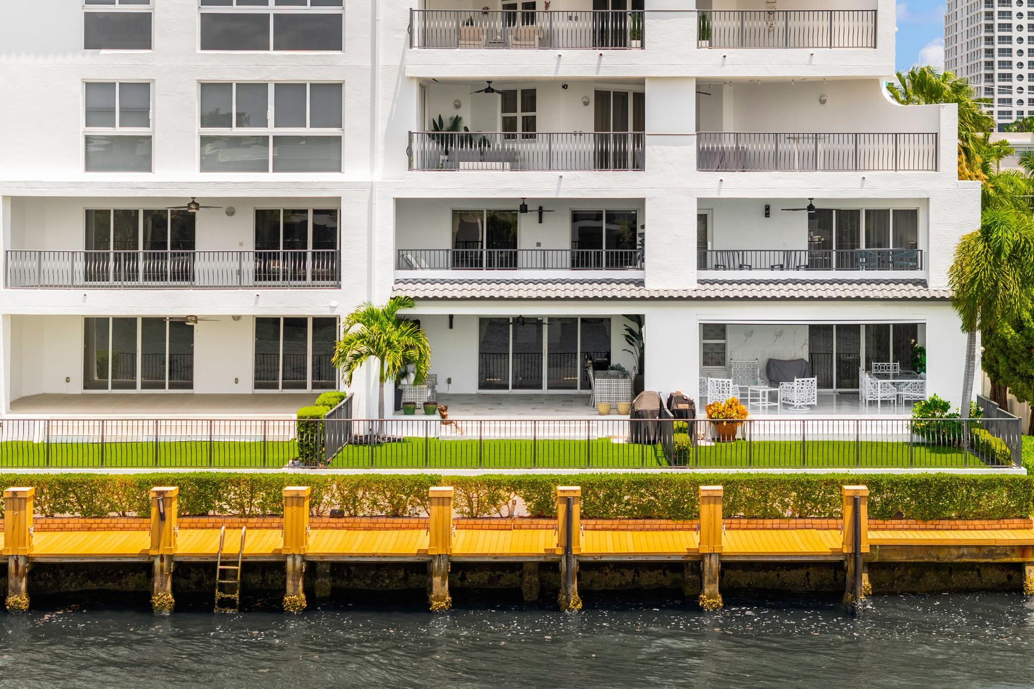 615 Bayshore Drive 105