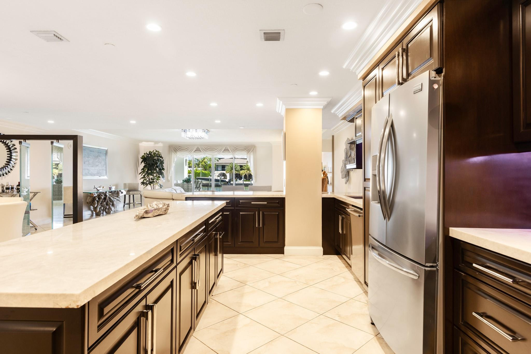 615 Bayshore Drive 105