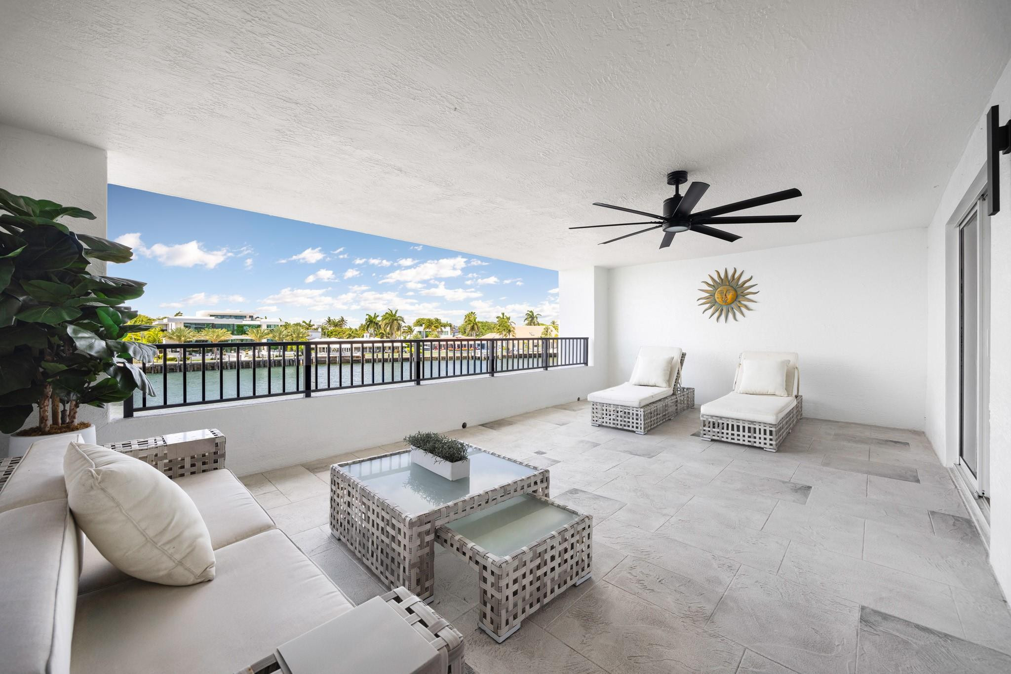 615 Bayshore Drive 105