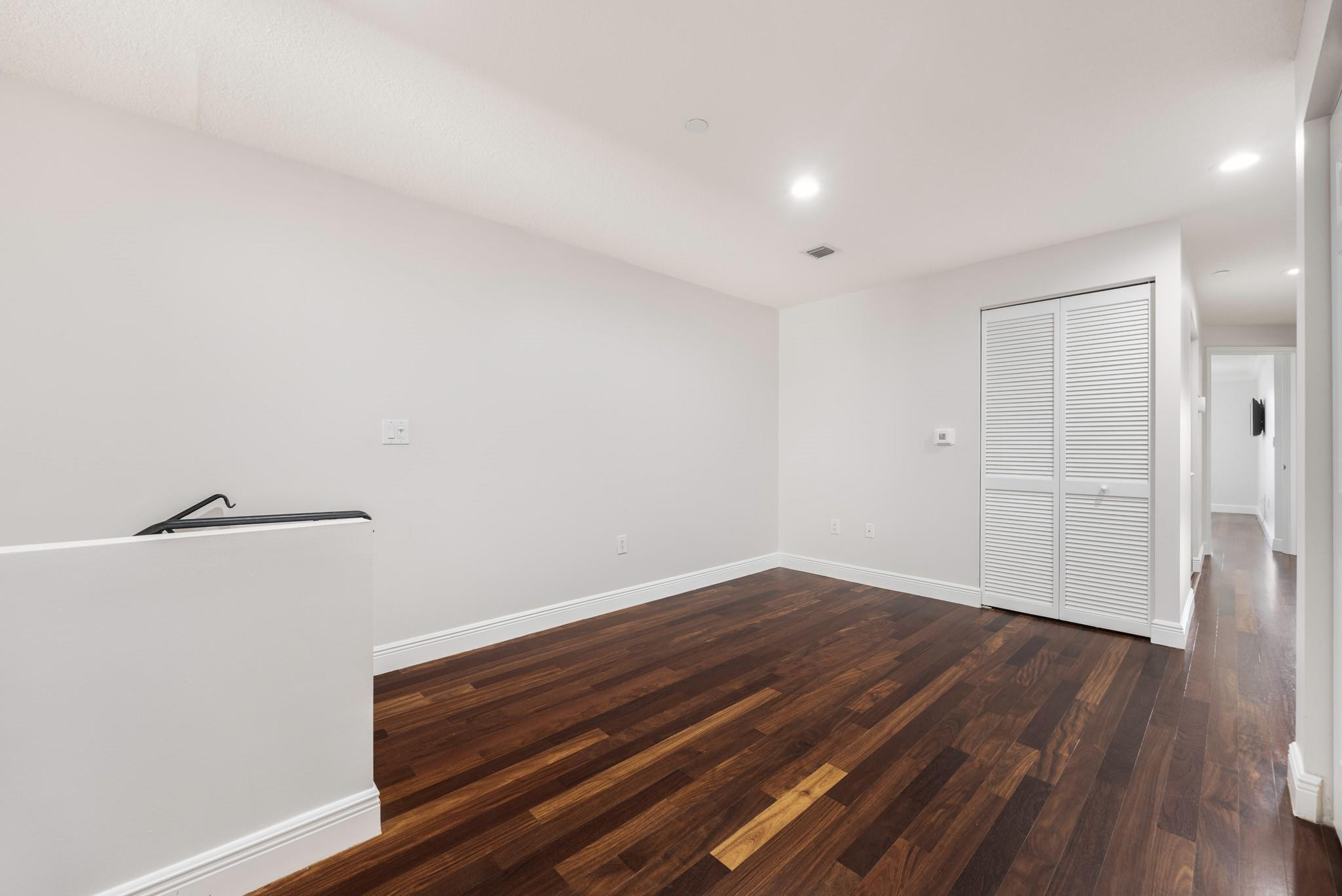 615 Bayshore Drive 105