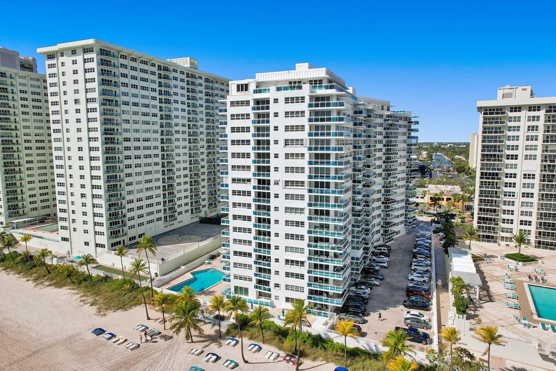 3430 Galt Ocean Drive 106