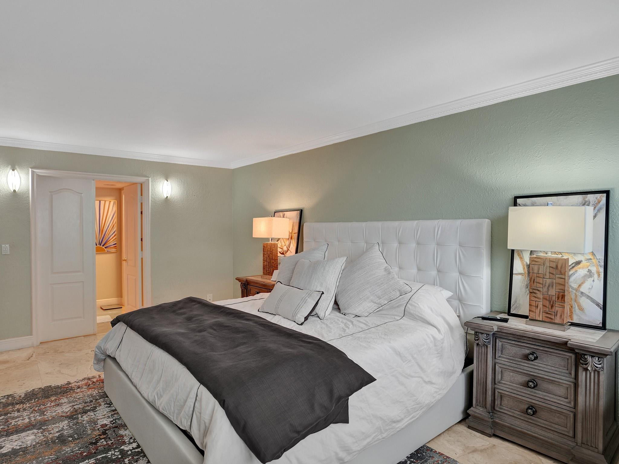 3430 Galt Ocean Drive 106