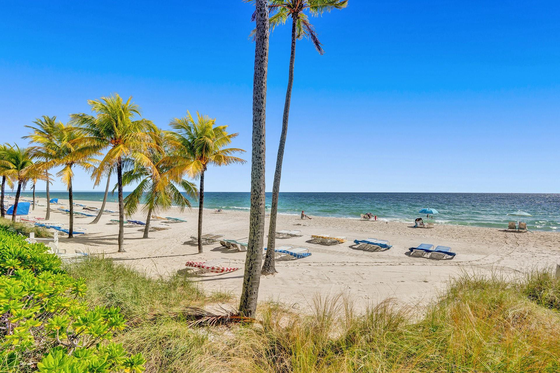 3430 Galt Ocean Drive 106