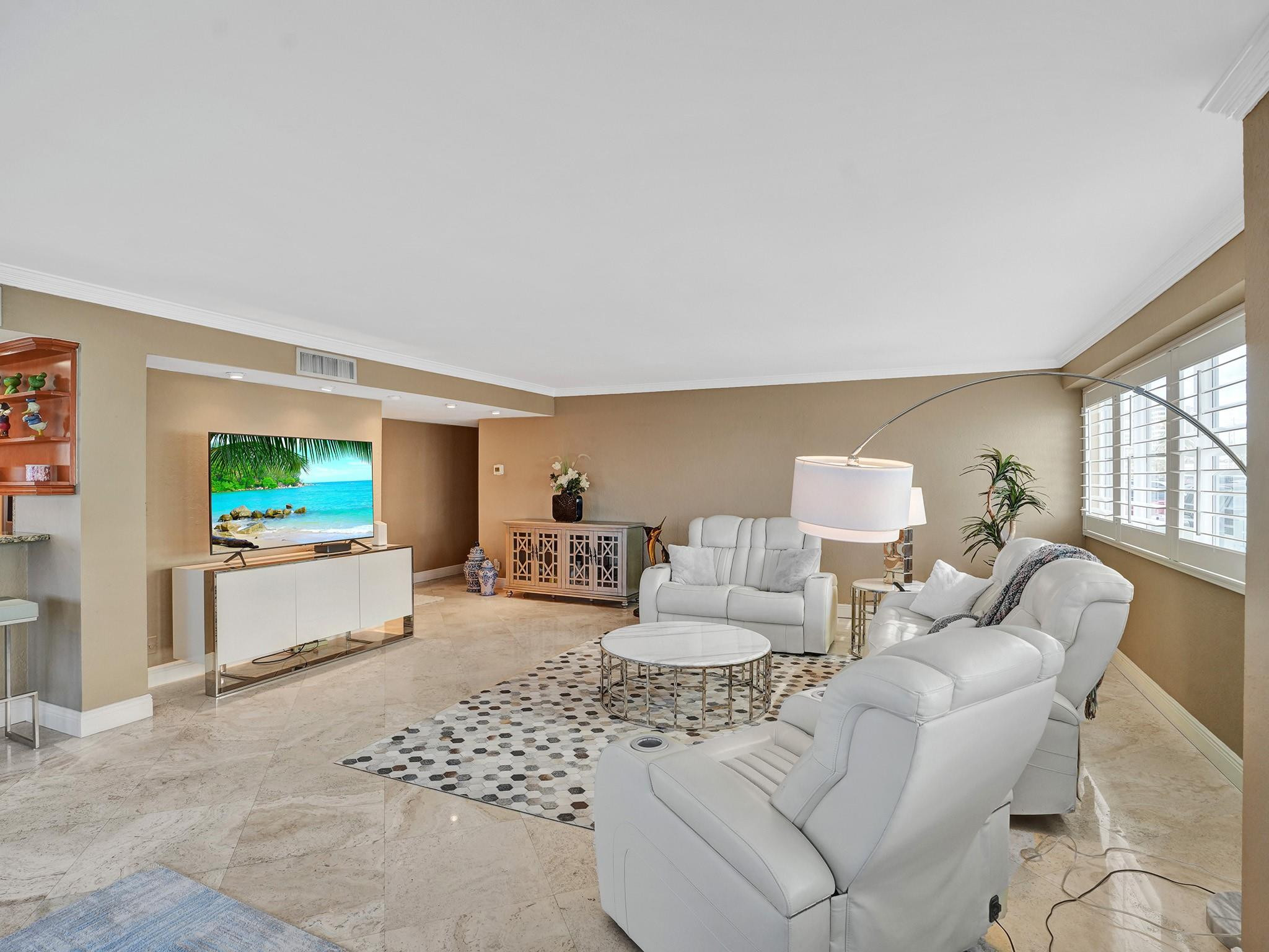 3430 Galt Ocean Drive 106