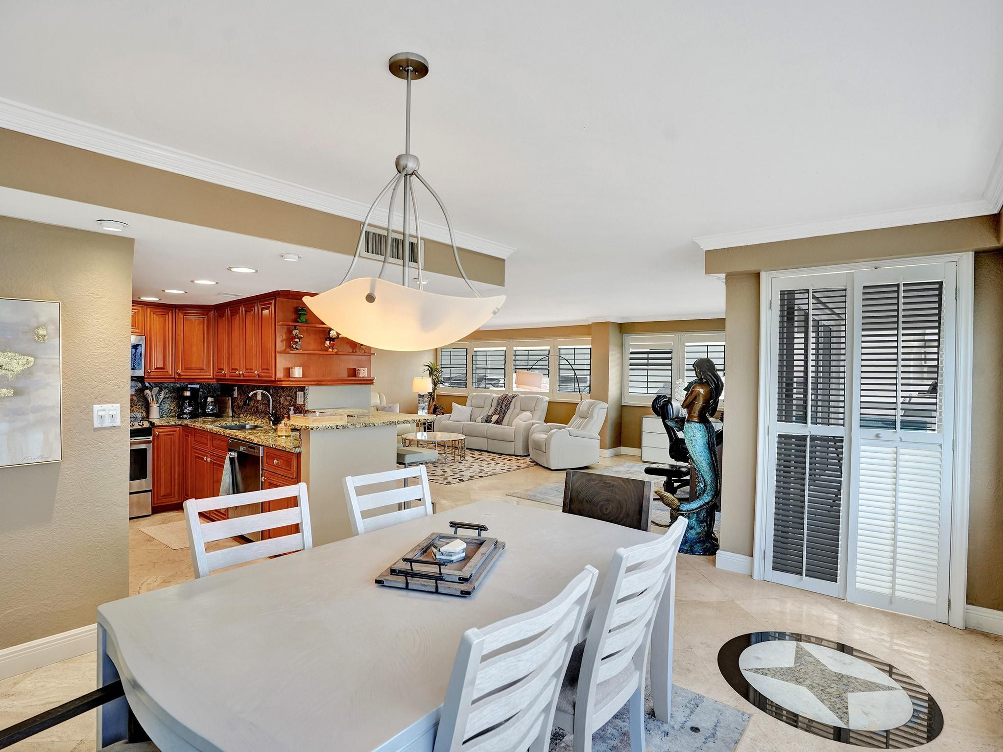 3430 Galt Ocean Drive 106