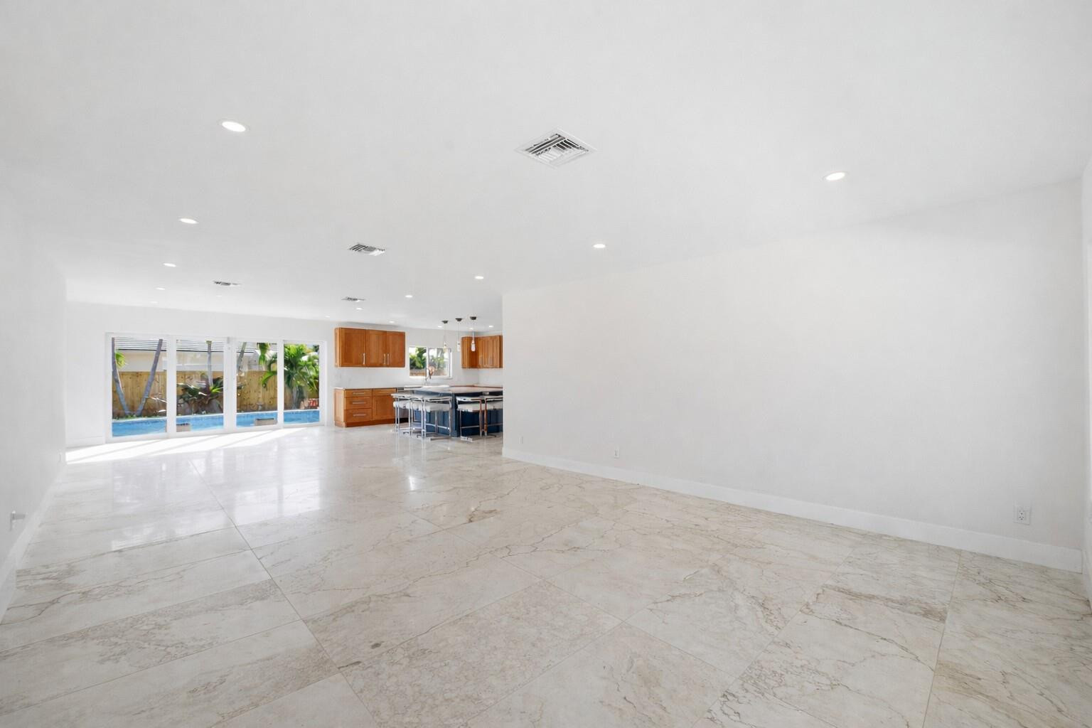 1706 NE 28th Drive