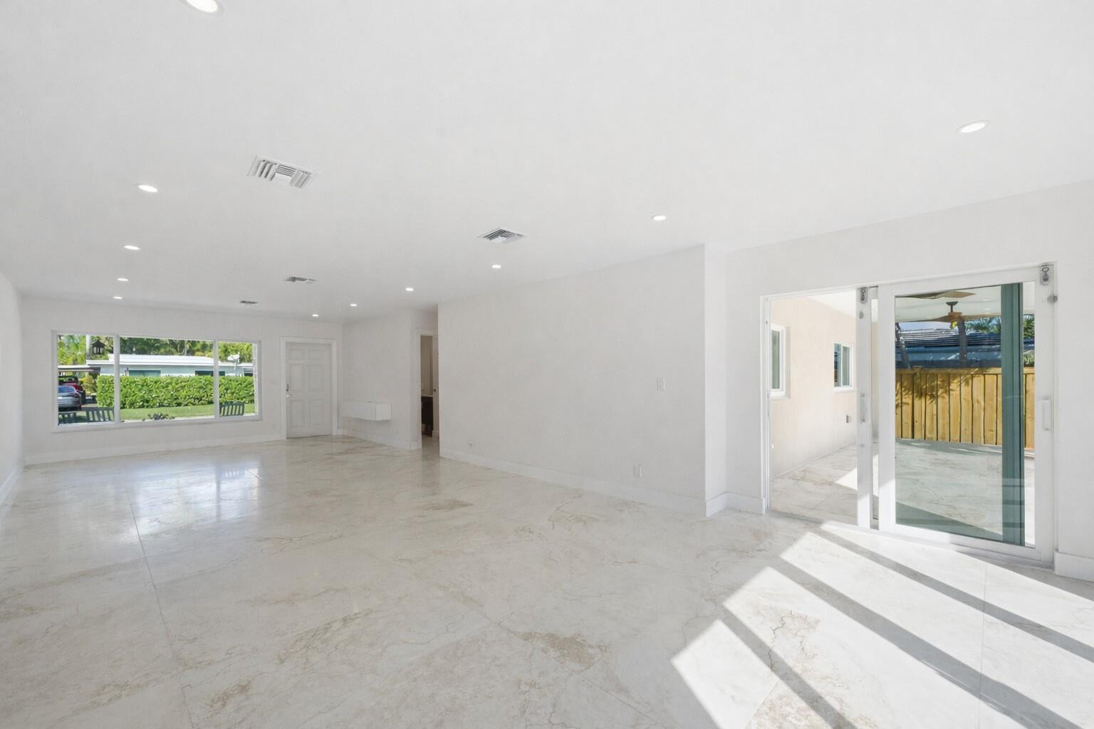 1706 NE 28th Drive