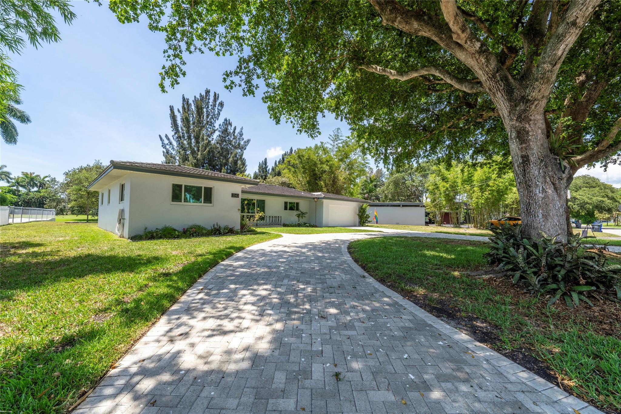 3140 Calle Largo Drive