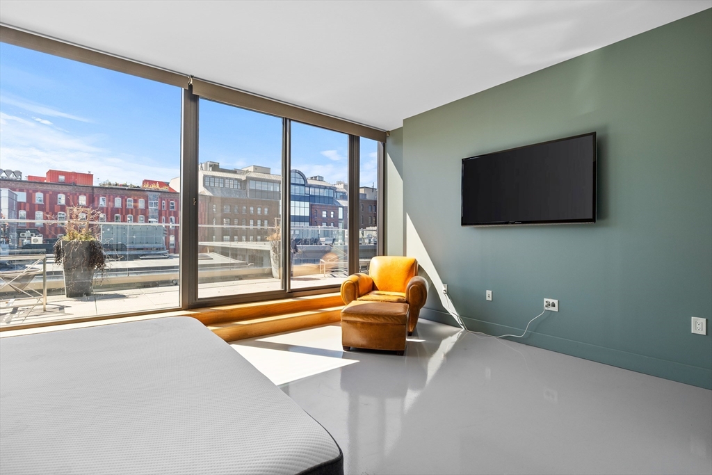 346 Congress St. # 701