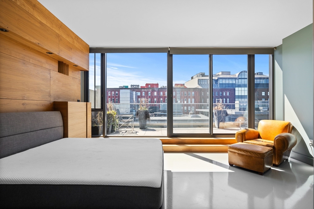 346 Congress St. # 701