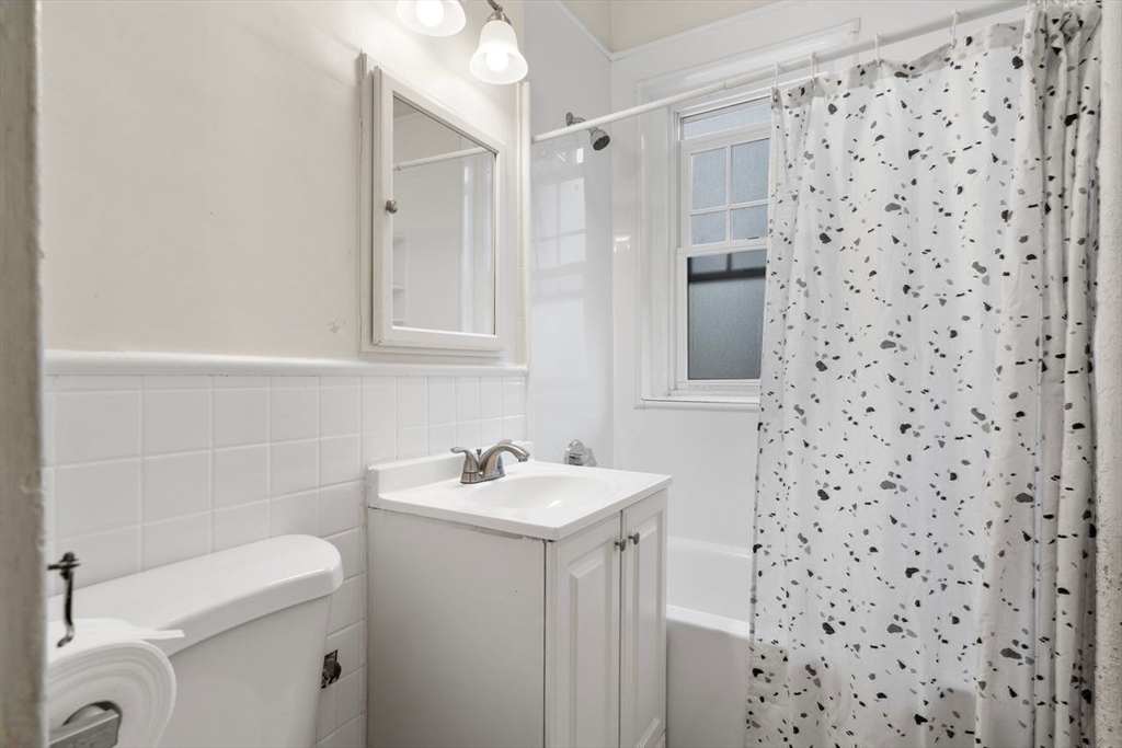 441 Washington # 2