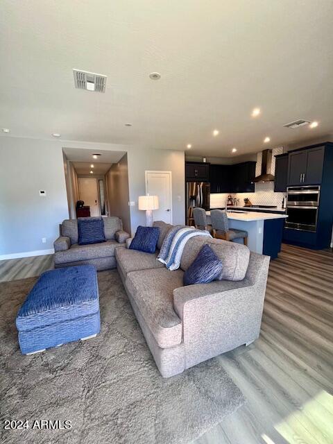 5809 E Killen Loop