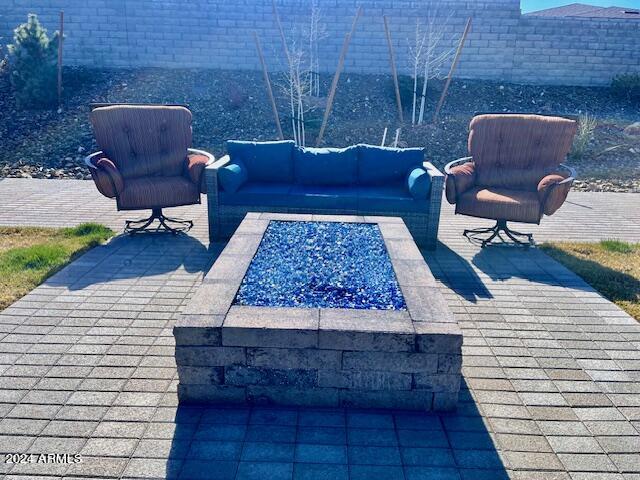 5809 E Killen Loop