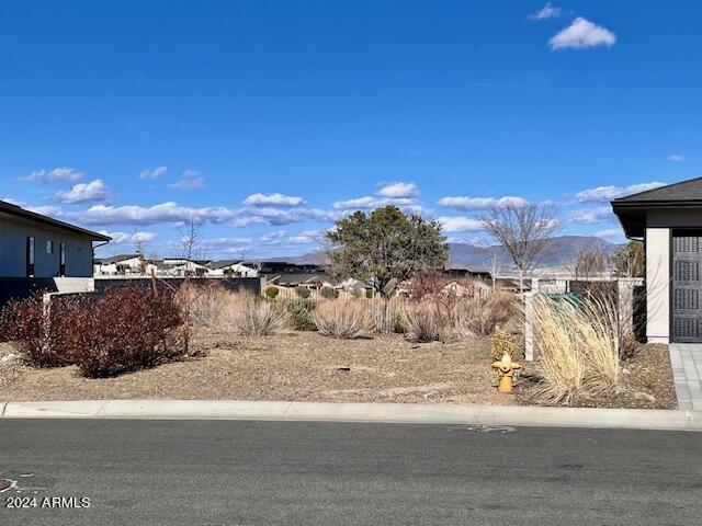 5809 E Killen Loop