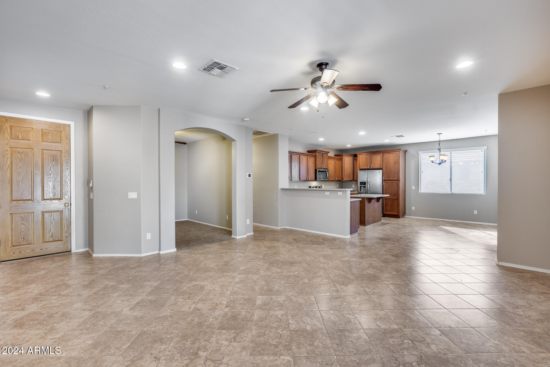 7038 W ANDREW Lane