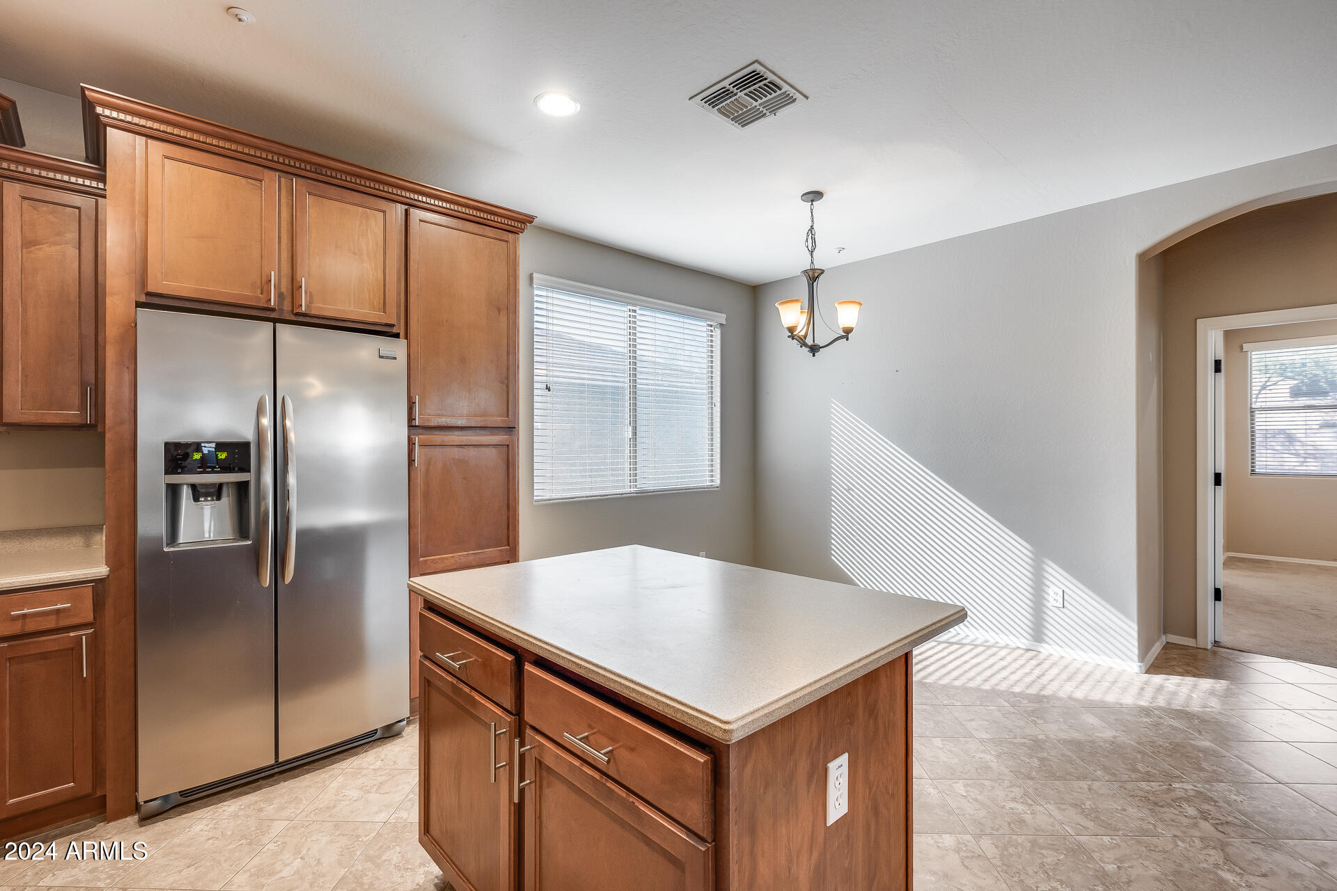 7038 W ANDREW Lane