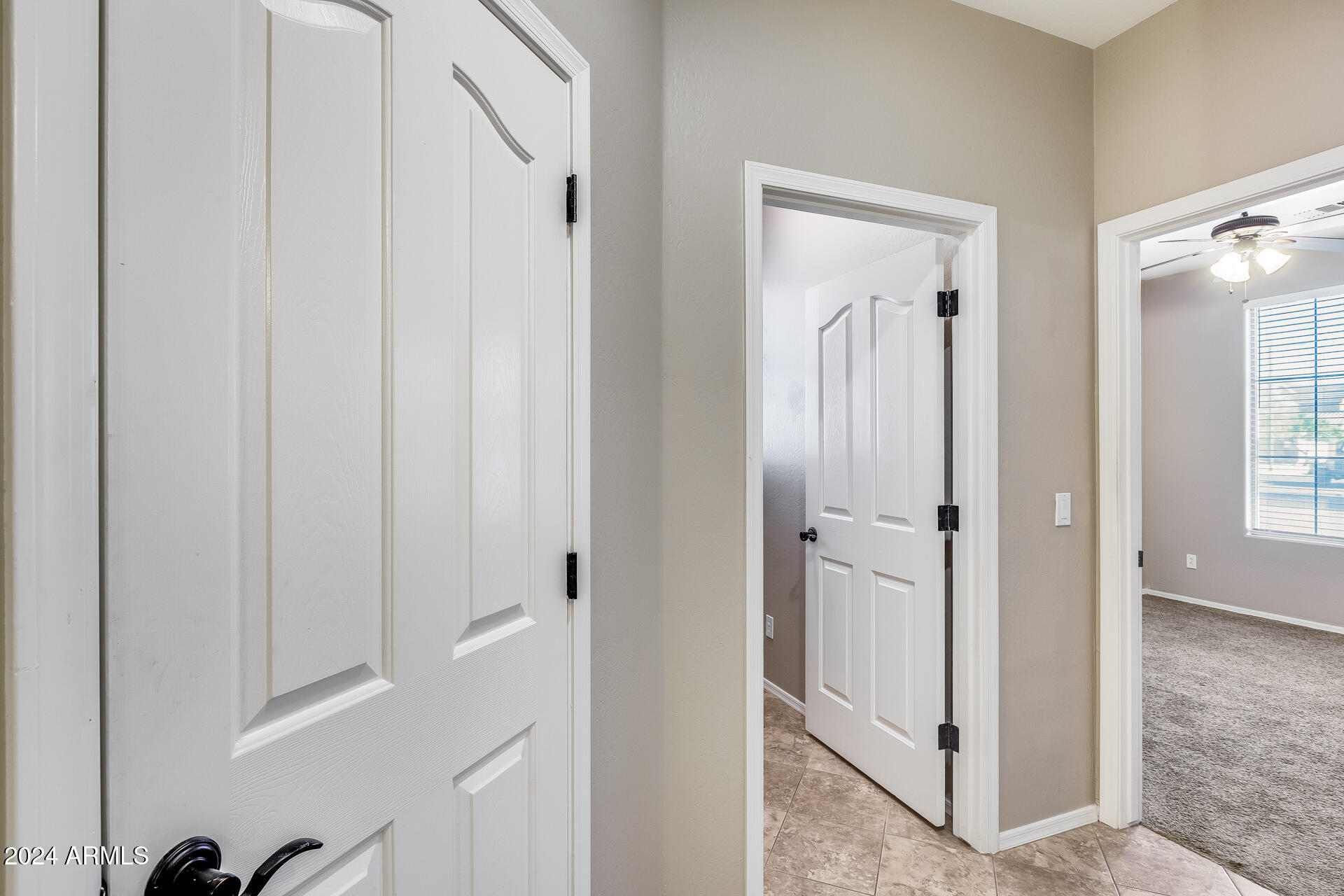 7038 W ANDREW Lane