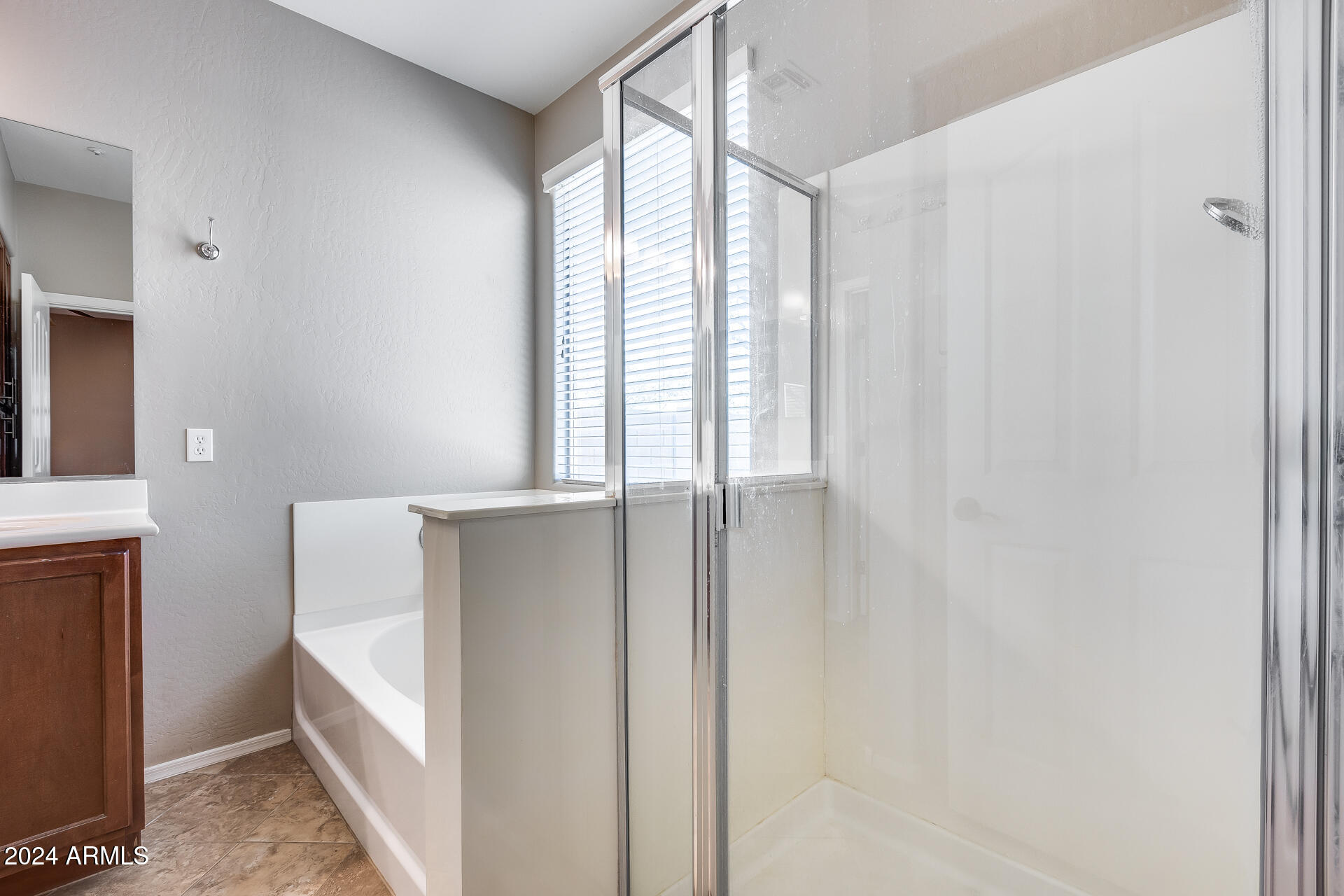 7038 W ANDREW Lane