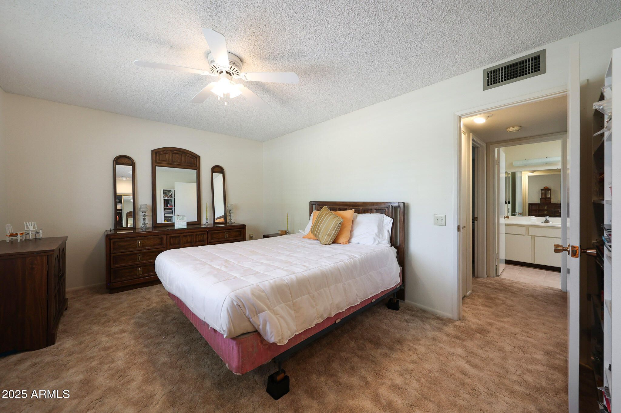 9813 W GULF HILLS Drive