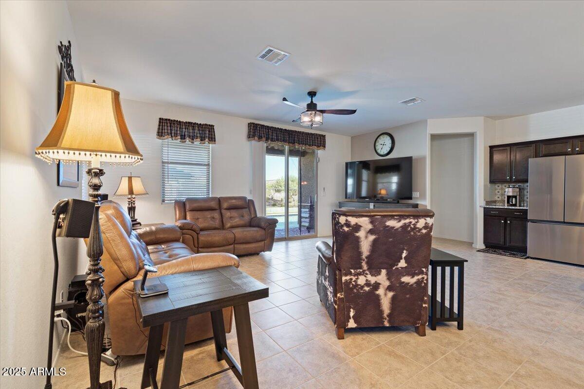 18466 W CARLOTA Lane