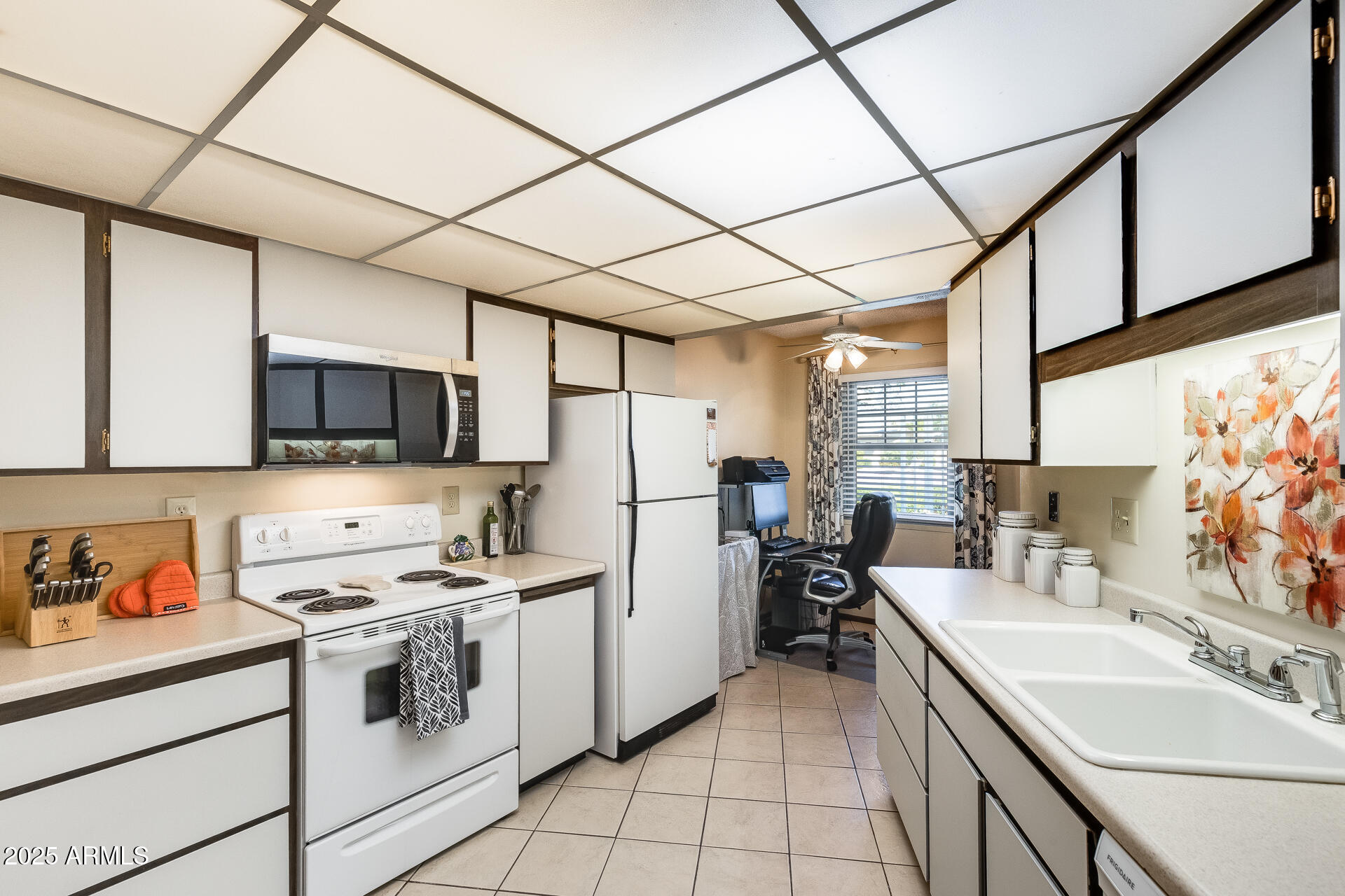 17428 N BOSWELL Boulevard