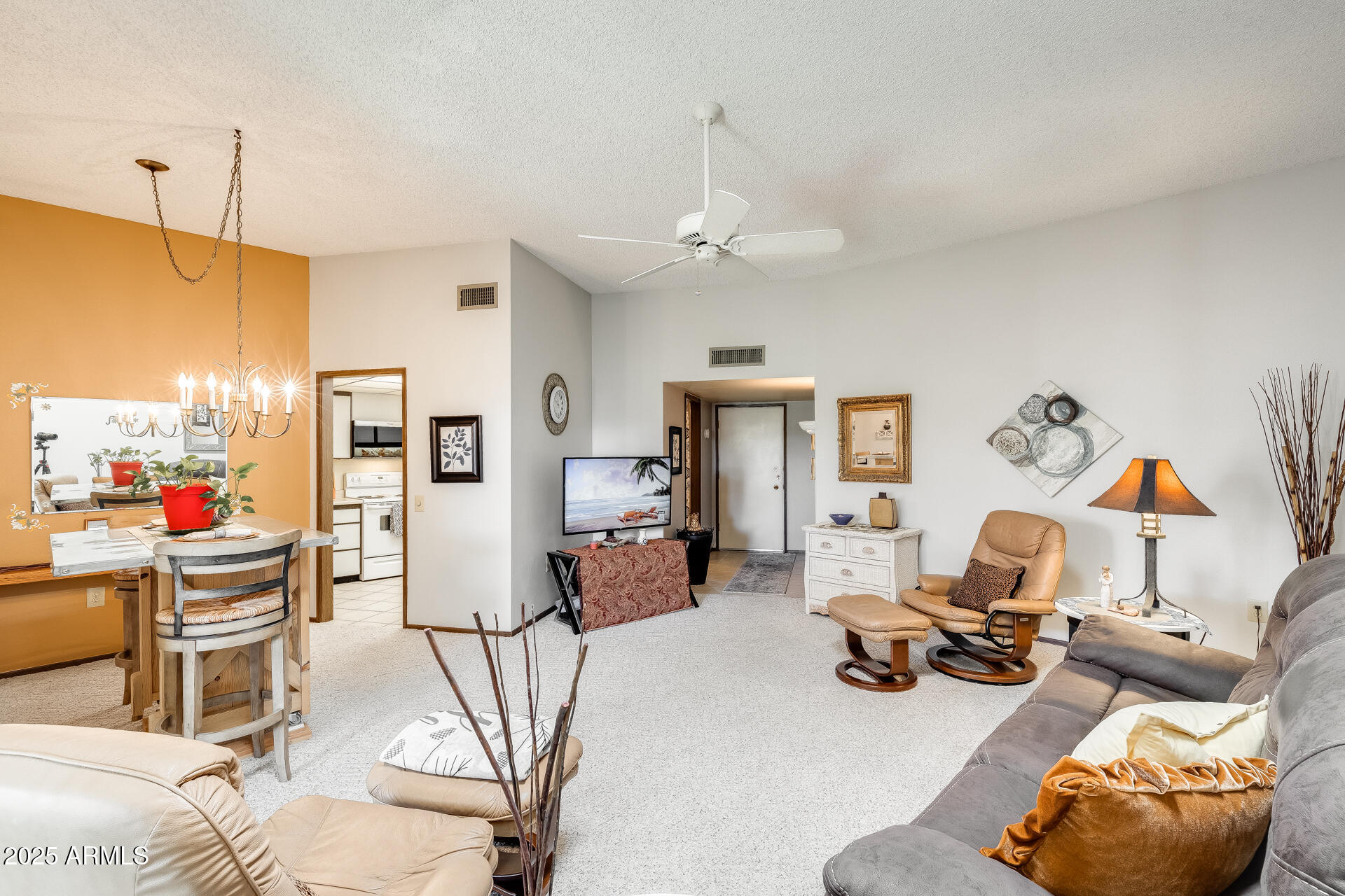 17428 N BOSWELL Boulevard