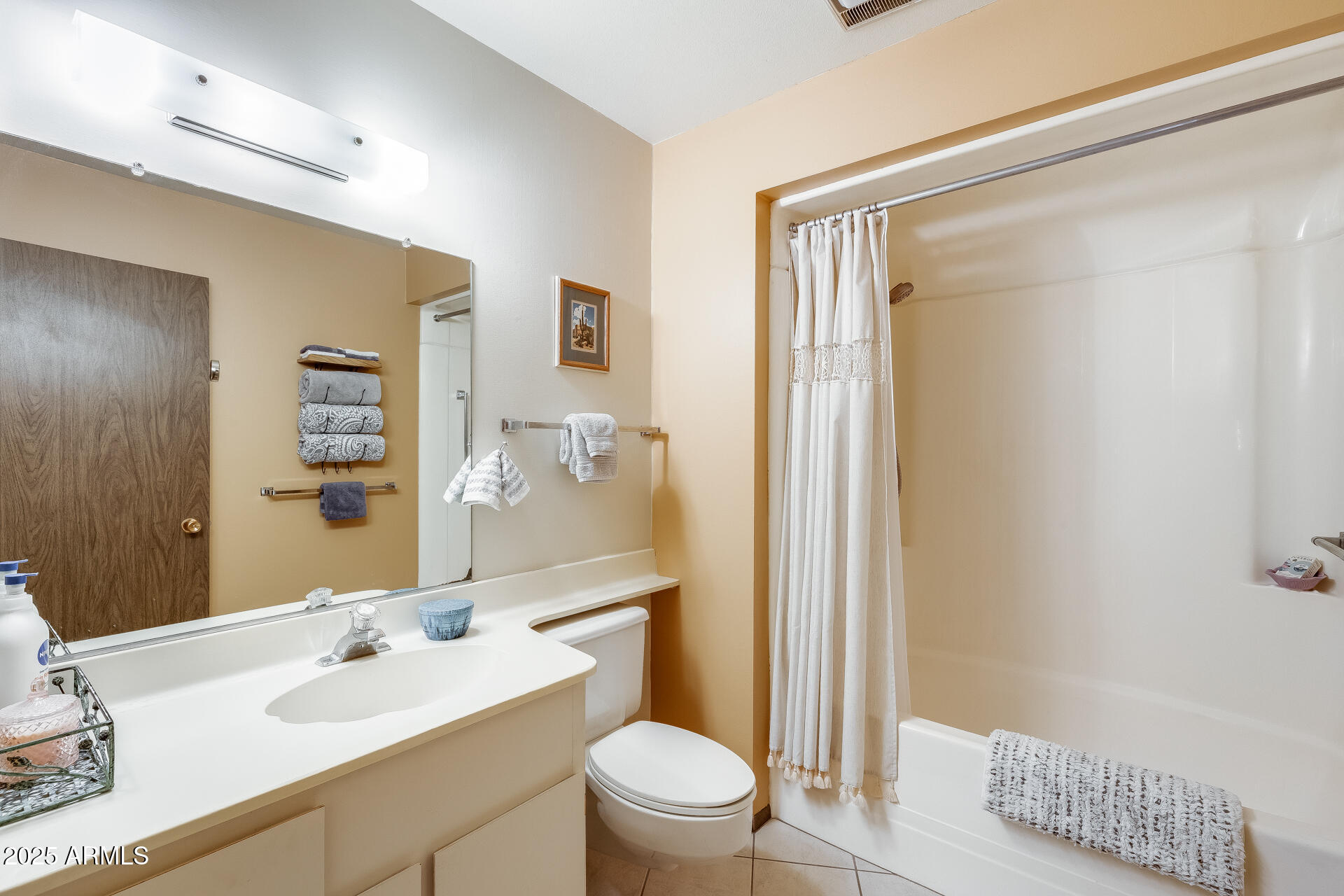 17428 N BOSWELL Boulevard