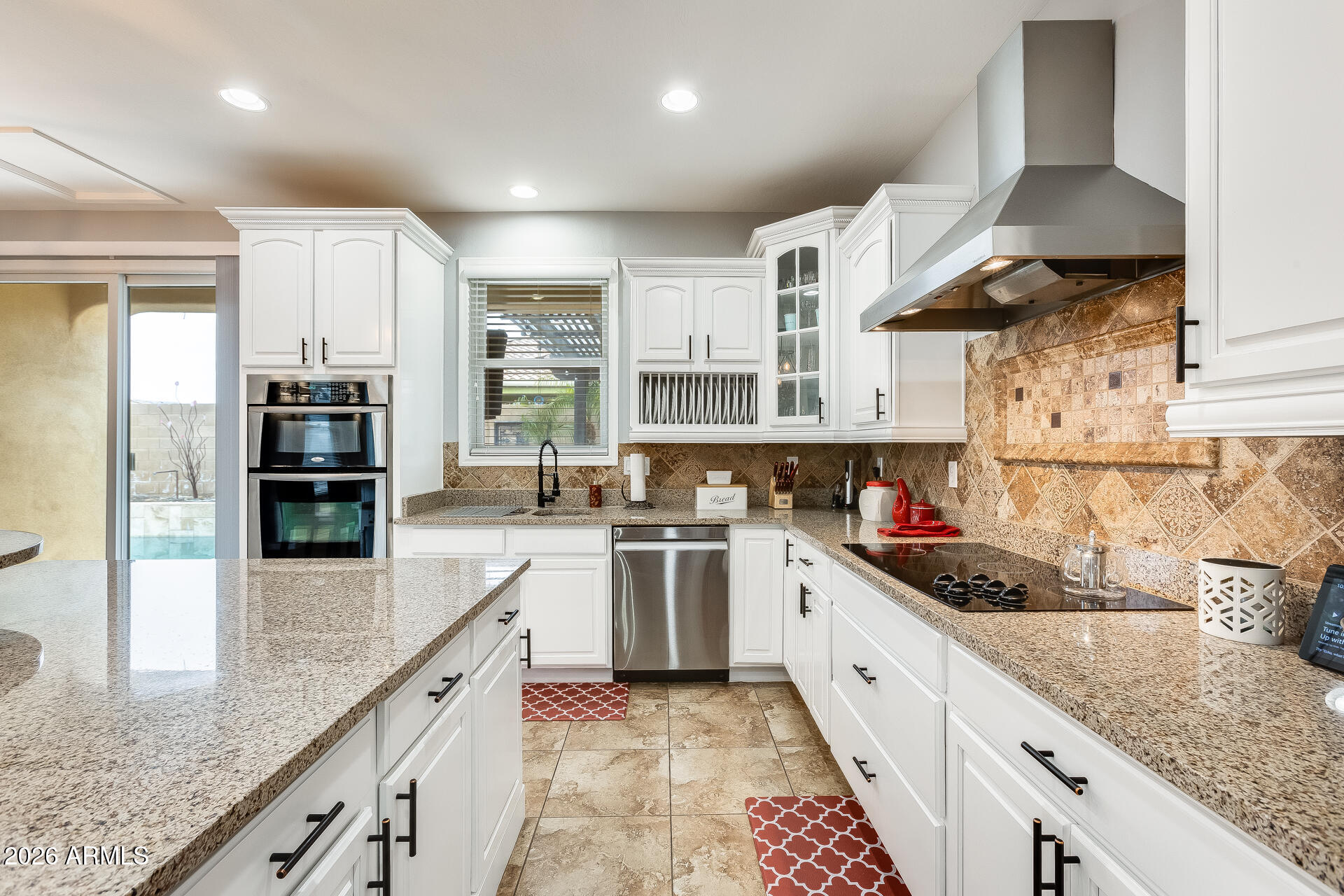 18256 W CAROL Avenue