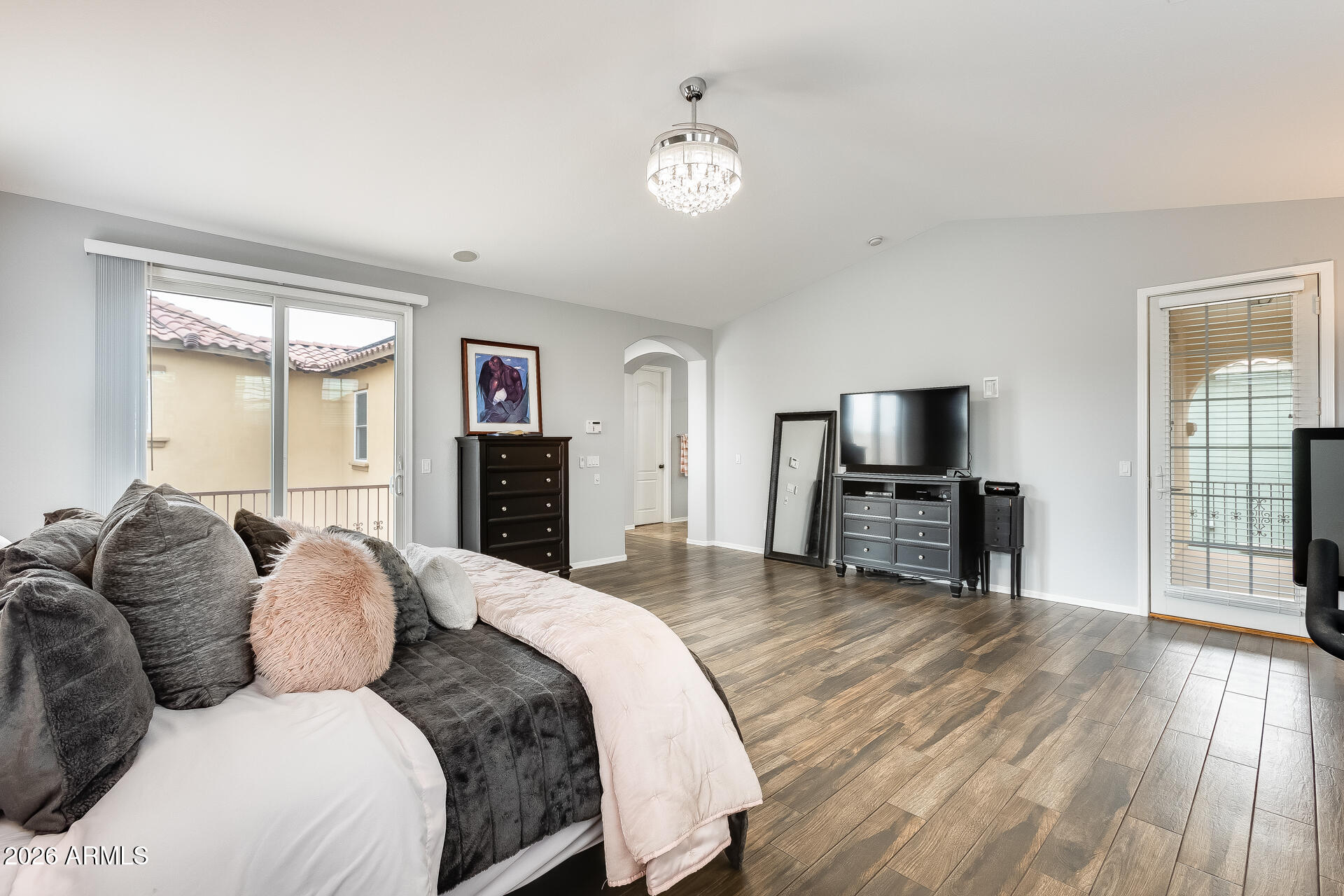 18256 W CAROL Avenue