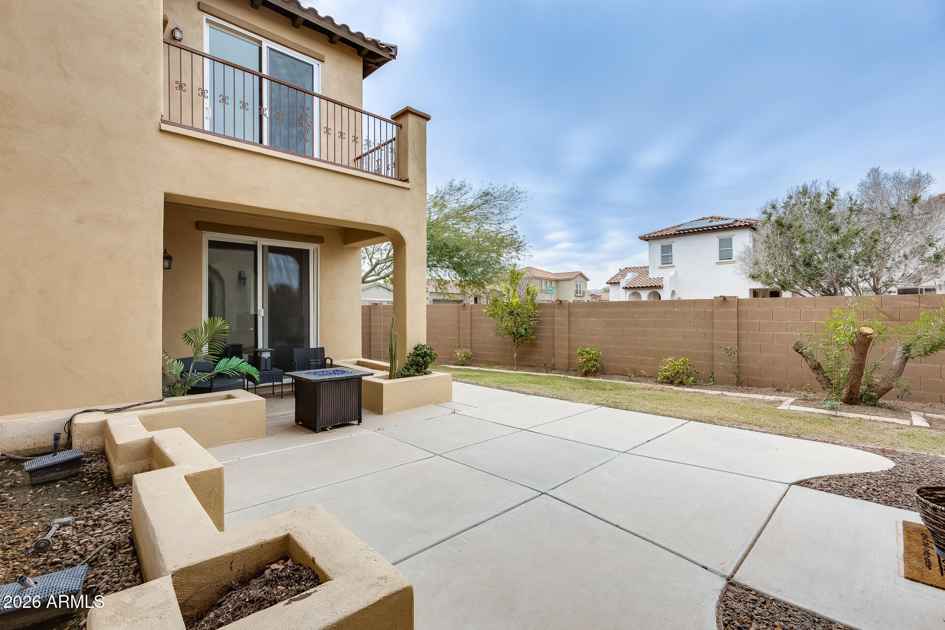 18256 W CAROL Avenue